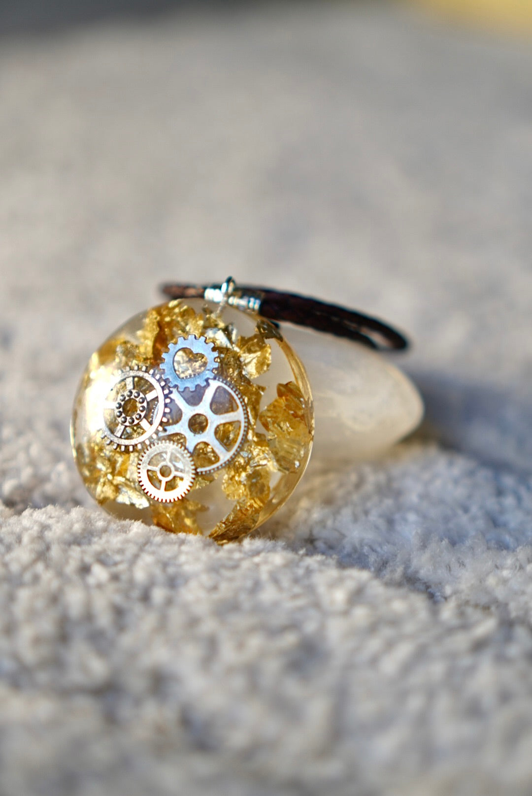 CLOCK WORK SILVER RESIN PENDANT
