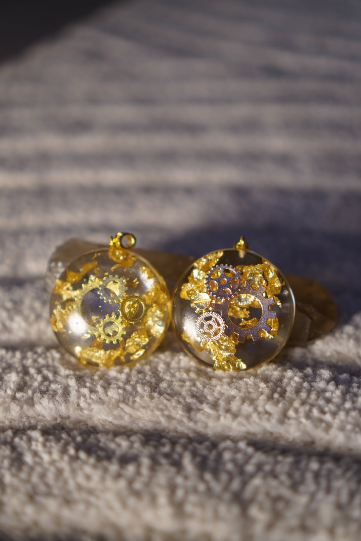 Beautifully Flawed Clock Work Gold Pendant, photo 5