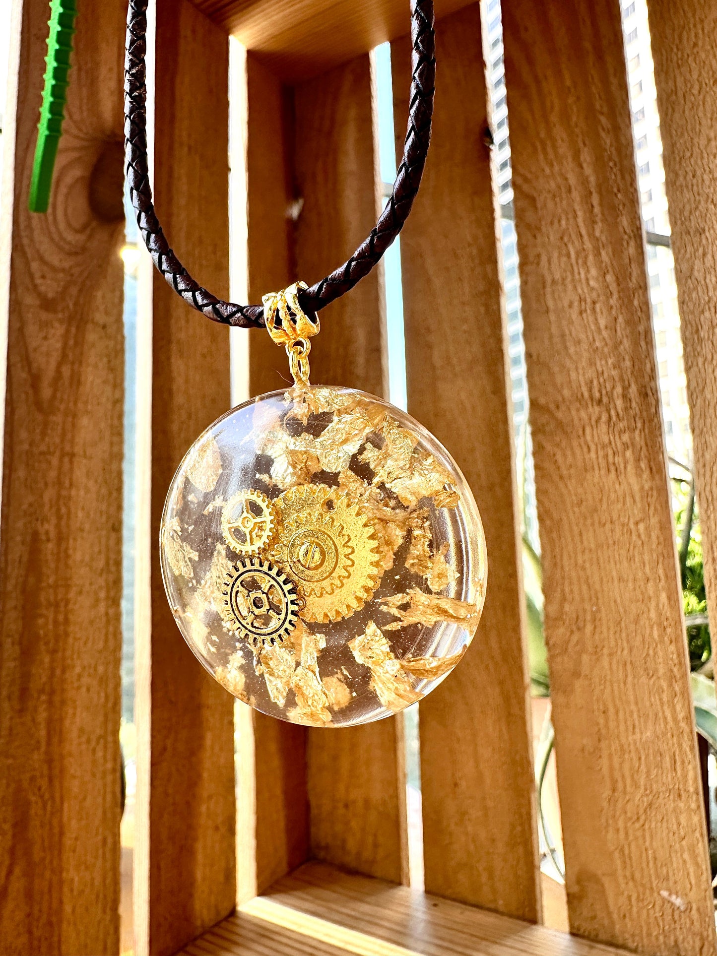 CLOCK WORK GOLD RESIN PENDANT