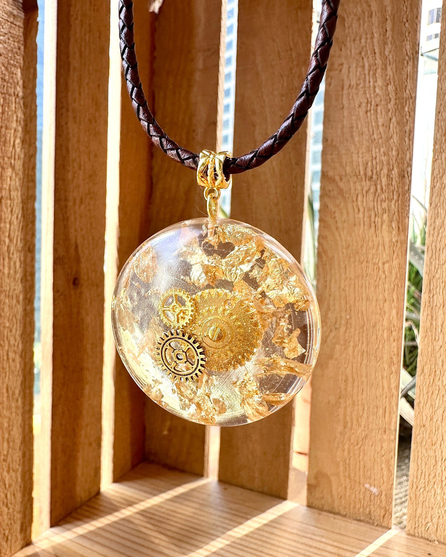 CLOCK WORK GOLD RESIN PENDANT