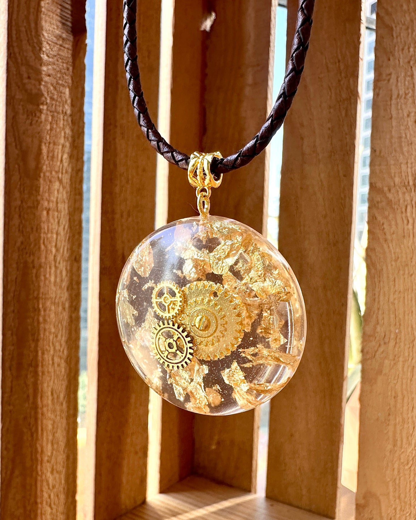CLOCK WORK GOLD RESIN PENDANT
