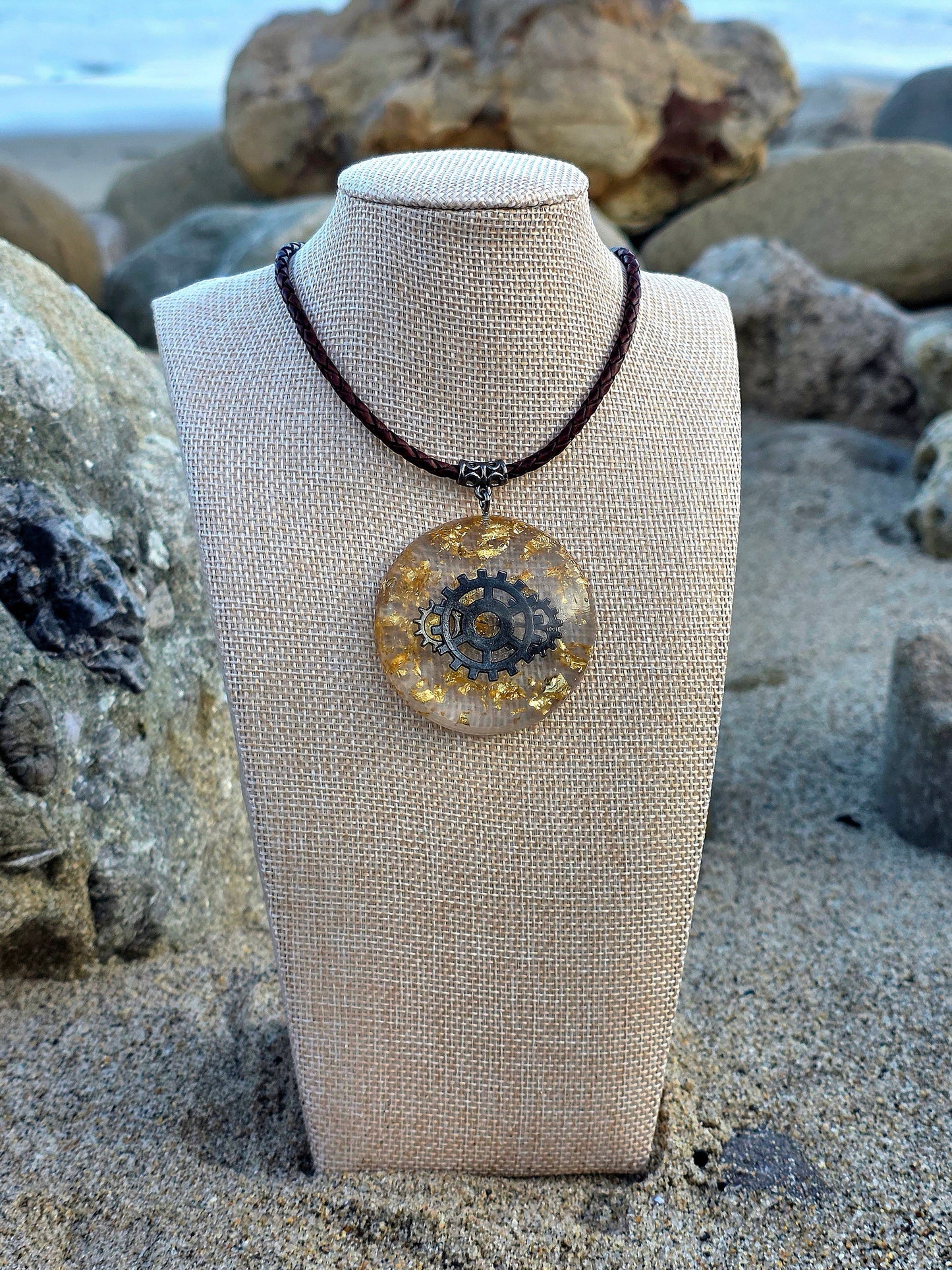 CLOCK WORK GUNMETAL RESIN PENDANT
